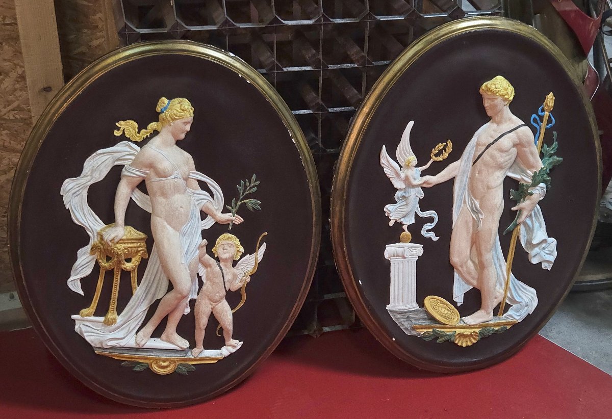 Important Pair Of Oval Medallions In Plaster Sculpted In High Relief-photo-3