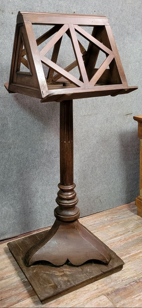 Large Solid Oak Music Stand Resting On A Central Turned Base With A Trilobed Base-photo-1