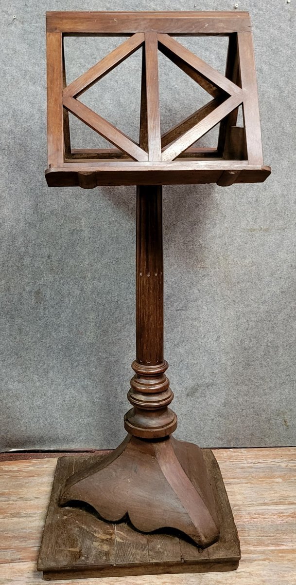 Large Solid Oak Music Stand Resting On A Central Turned Base With A Trilobed Base-photo-3