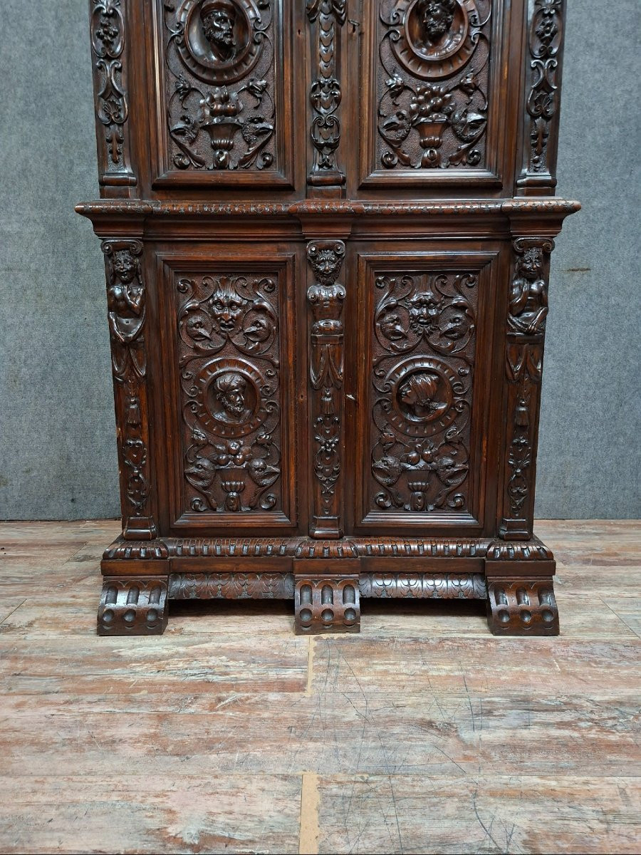 Sumptuous Cabinet In Solid Wood, Richly Carved In The Flemish Renaissance Style-photo-6