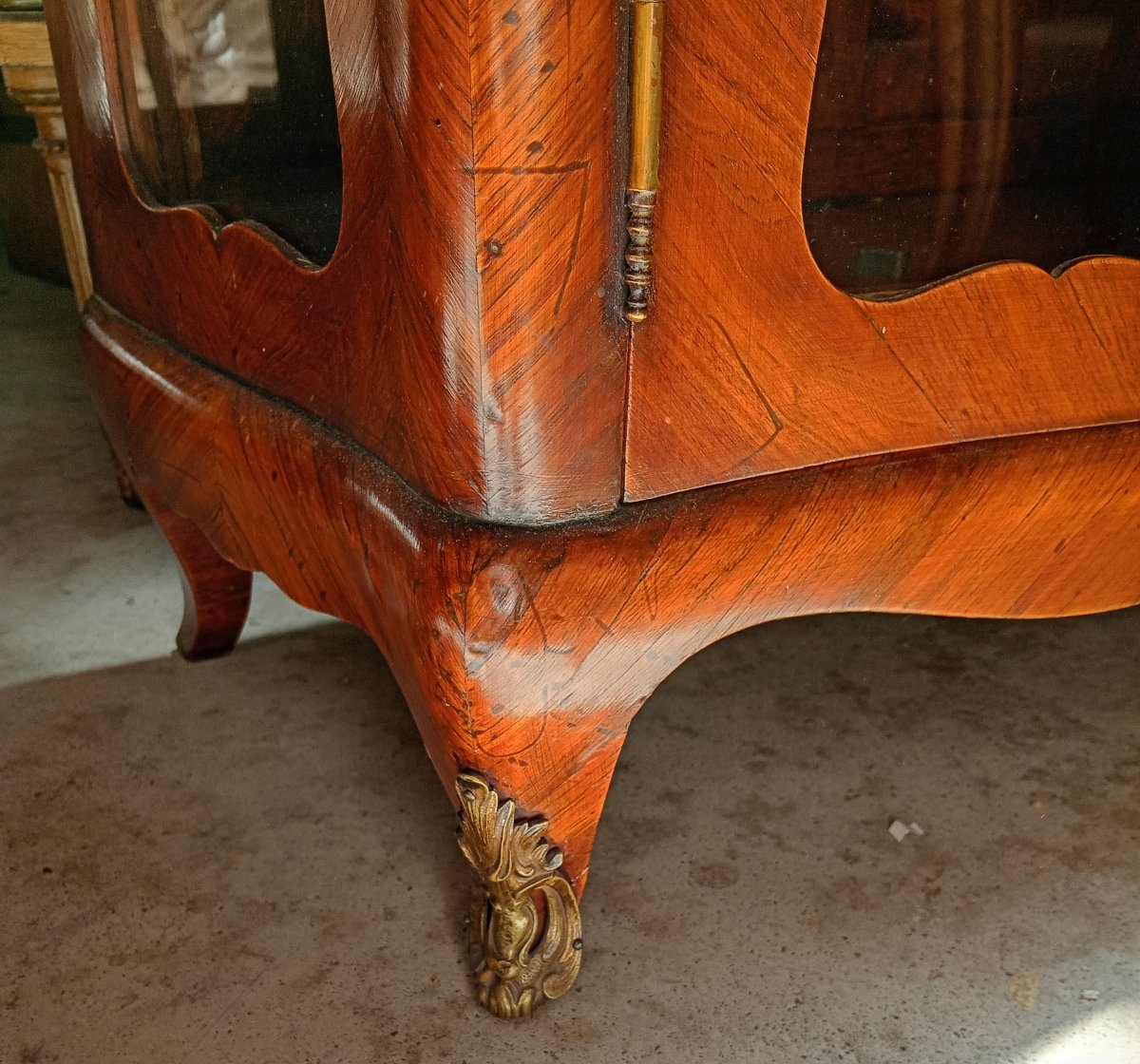 Louis XV Period Inlaid Rosewood Display Case-photo-3