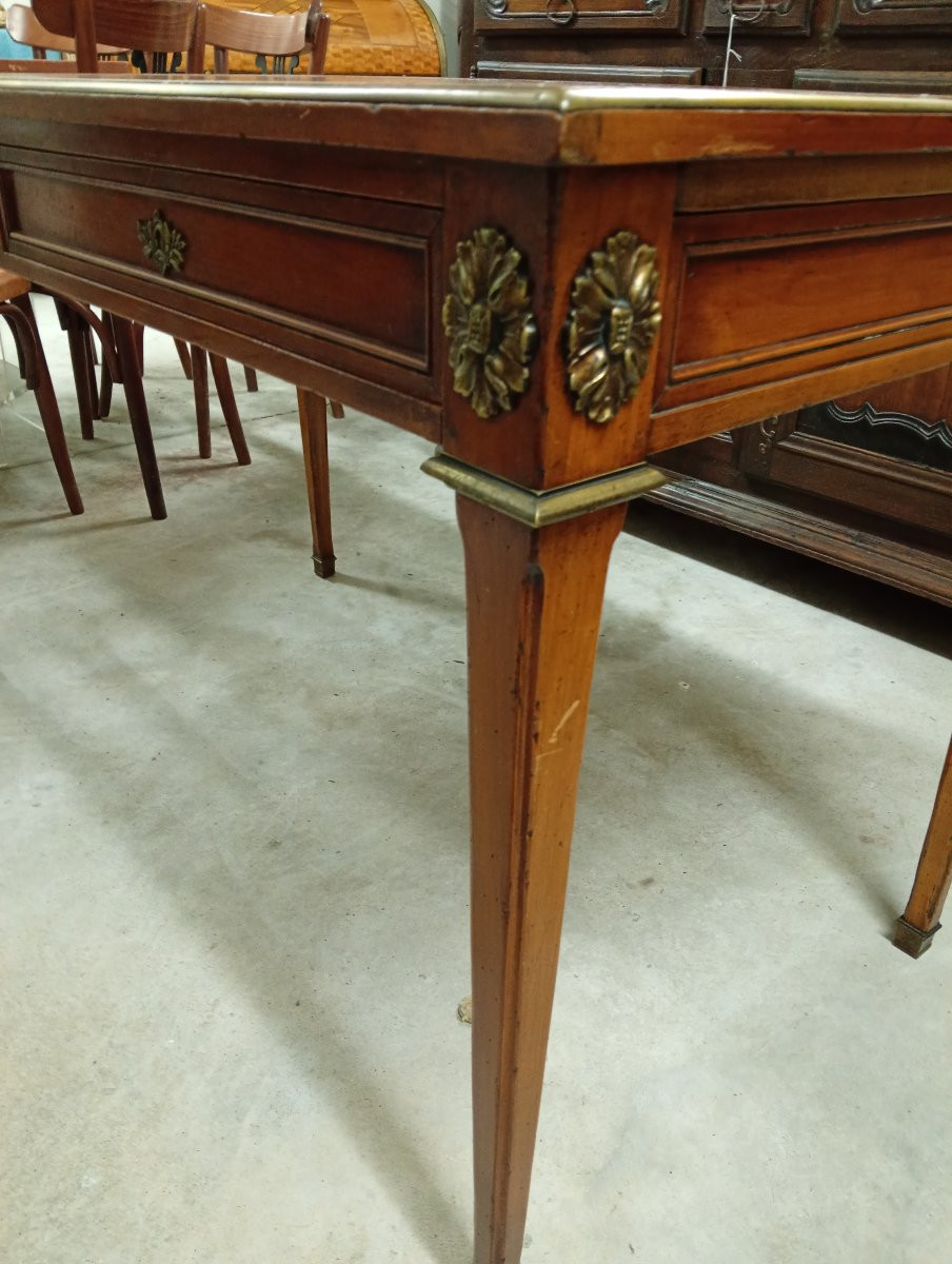 Bureau plat de style Louis XVI en acajou-photo-2