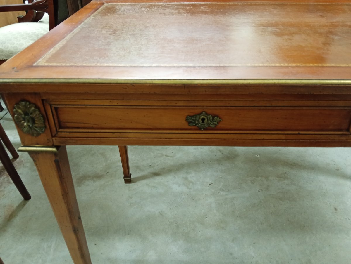 Bureau plat de style Louis XVI en acajou-photo-5