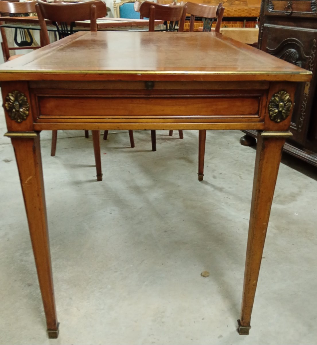 Bureau plat de style Louis XVI en acajou-photo-7
