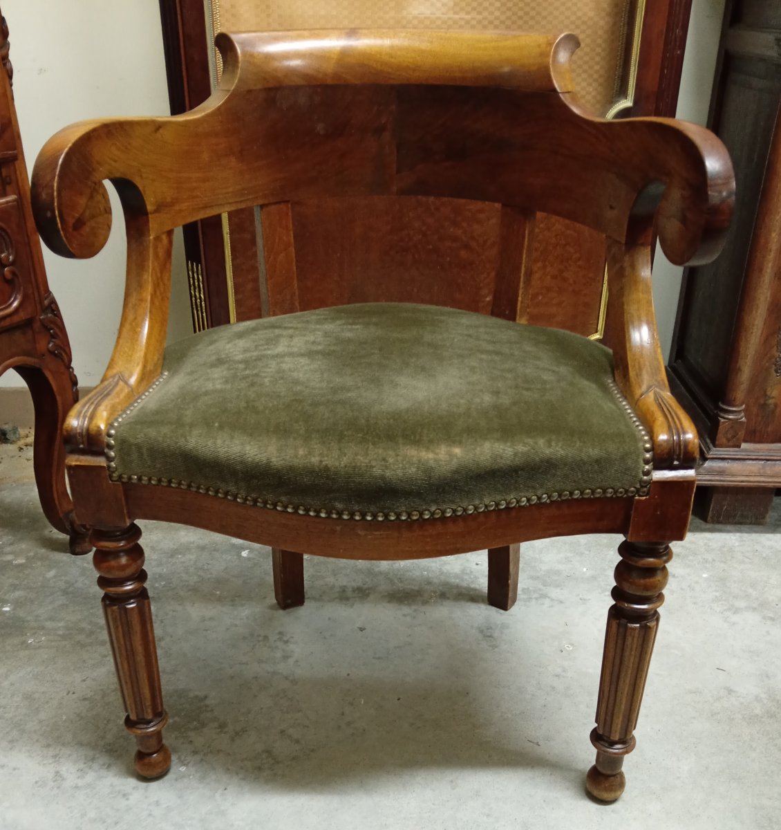 Fauteuil de bureau époque Empire-Charles X en noyer, à dossier gondole -photo-1