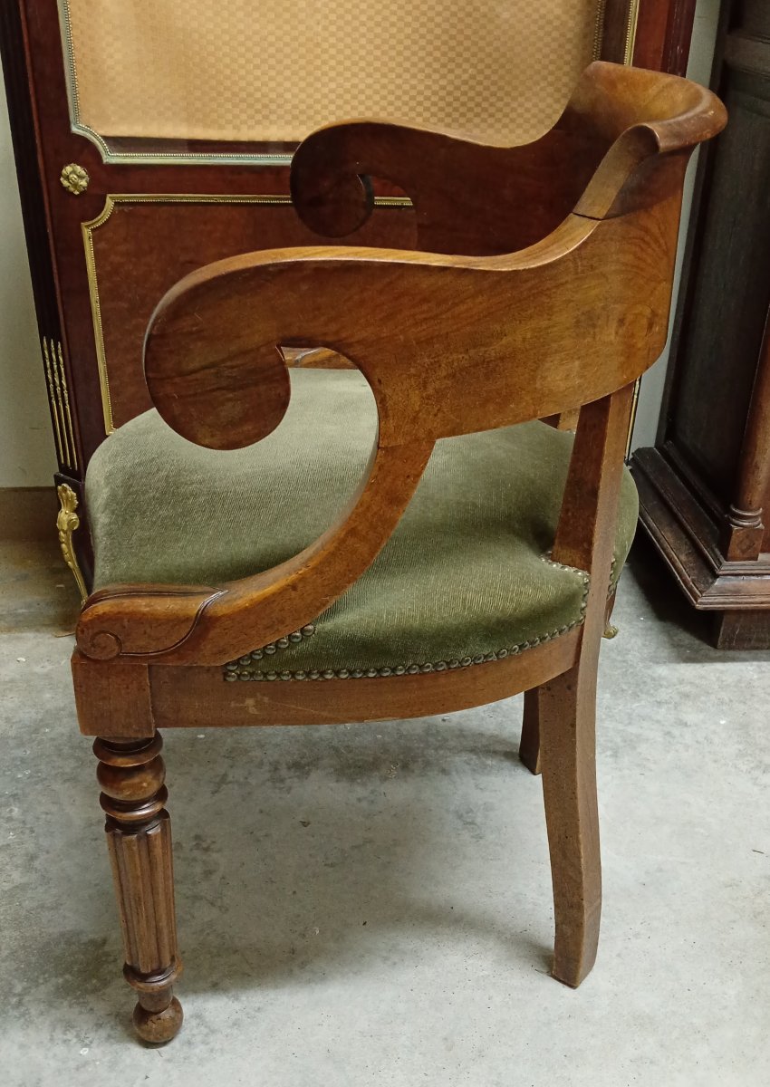 Fauteuil de bureau époque Empire-Charles X en noyer, à dossier gondole -photo-5