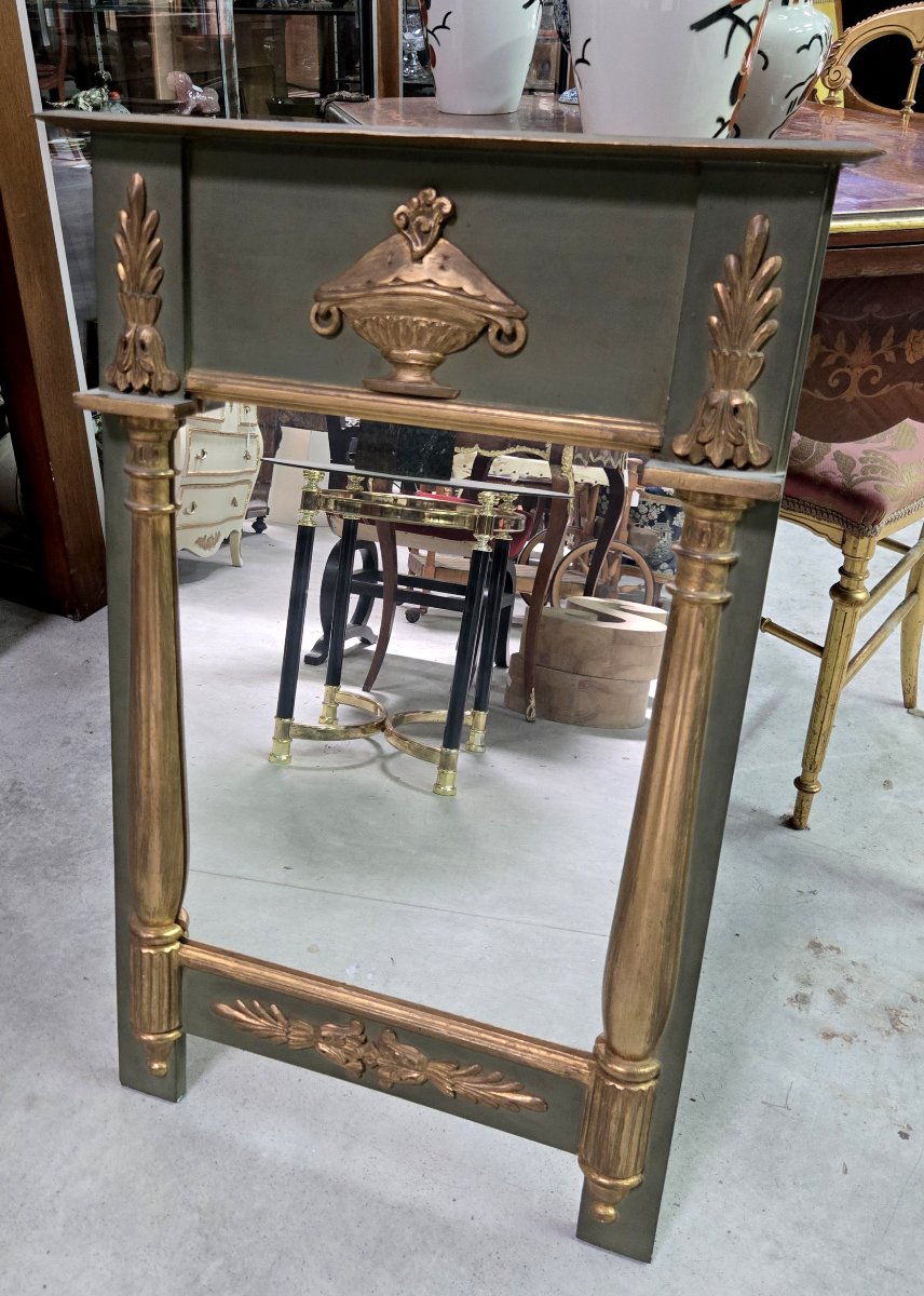 Miroir de style Empire en bois laqué et doré-photo-1