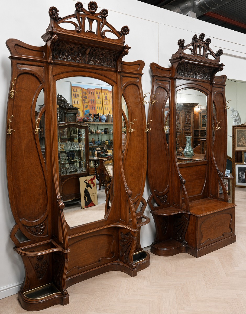 Ecole de Nancy / Majorelle : Rare et spectaculaire paire de porte-manteaux 