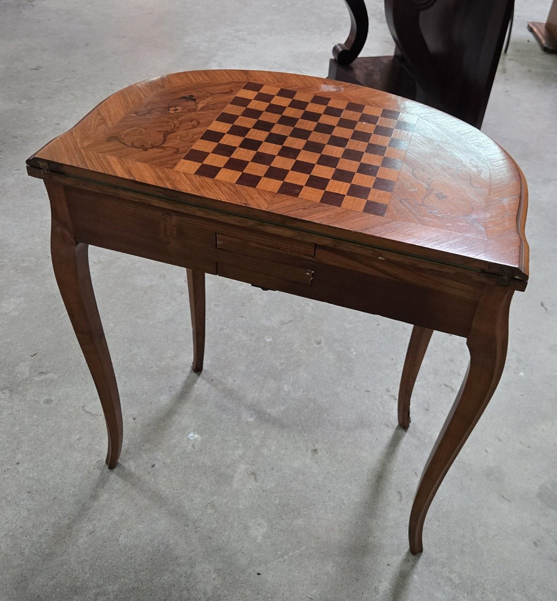Table à jeux demi-lune de style Louis XV, en marqueterie -photo-5
