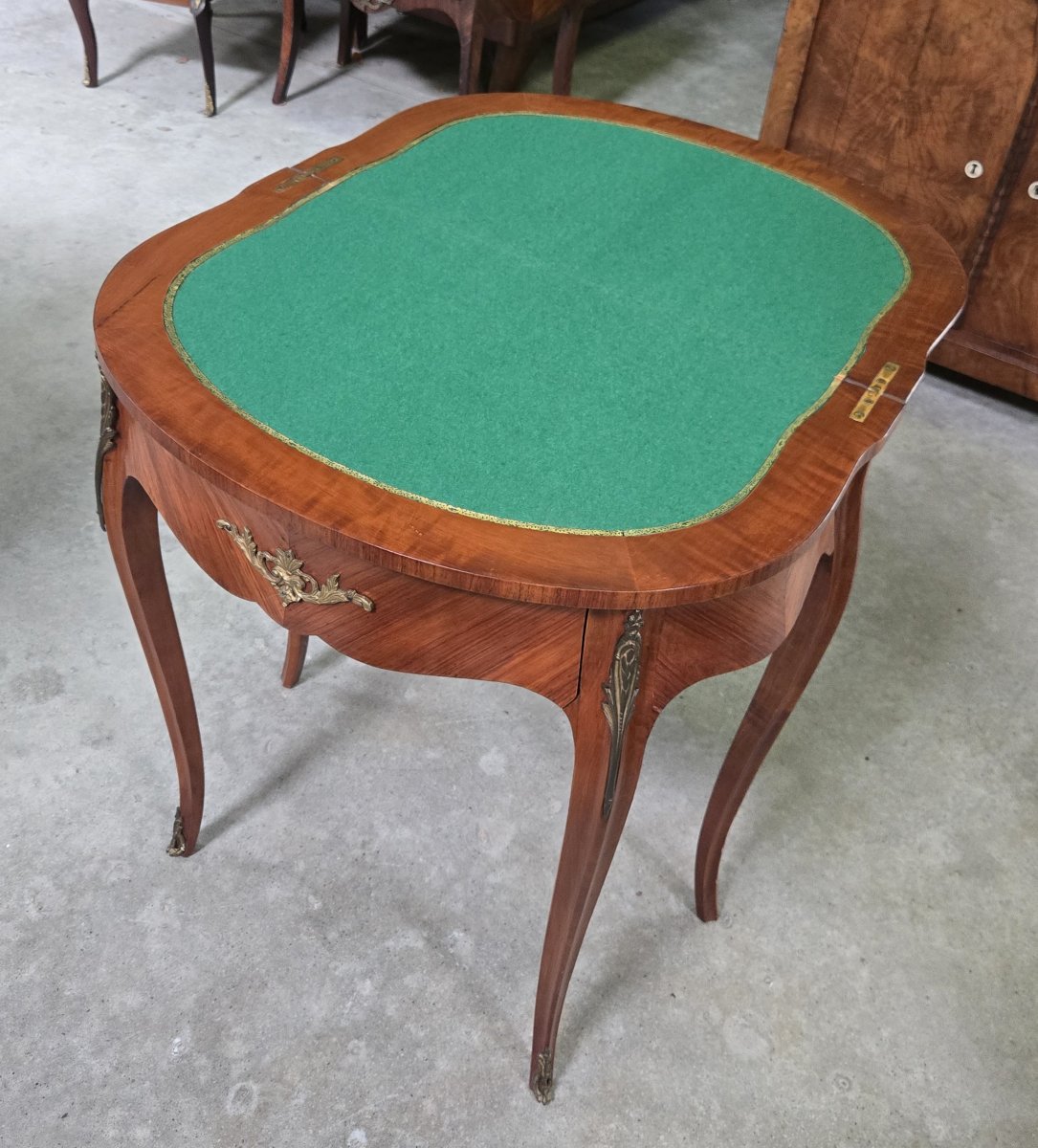 Table à jeux demi-lune de style Louis XV, en marqueterie -photo-6