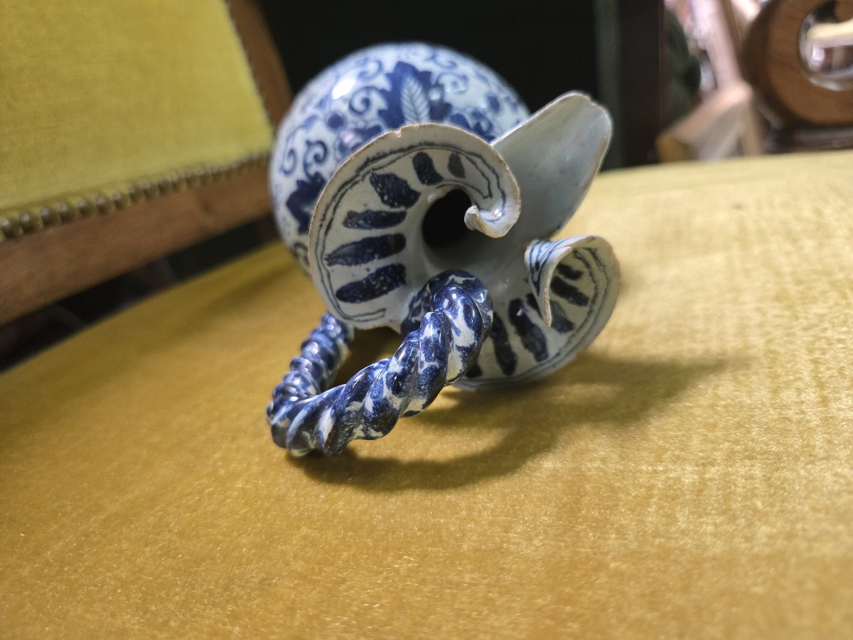 Aiguière en faïence fine à décor bleu et blanc, travail du XIXe siècle -photo-6