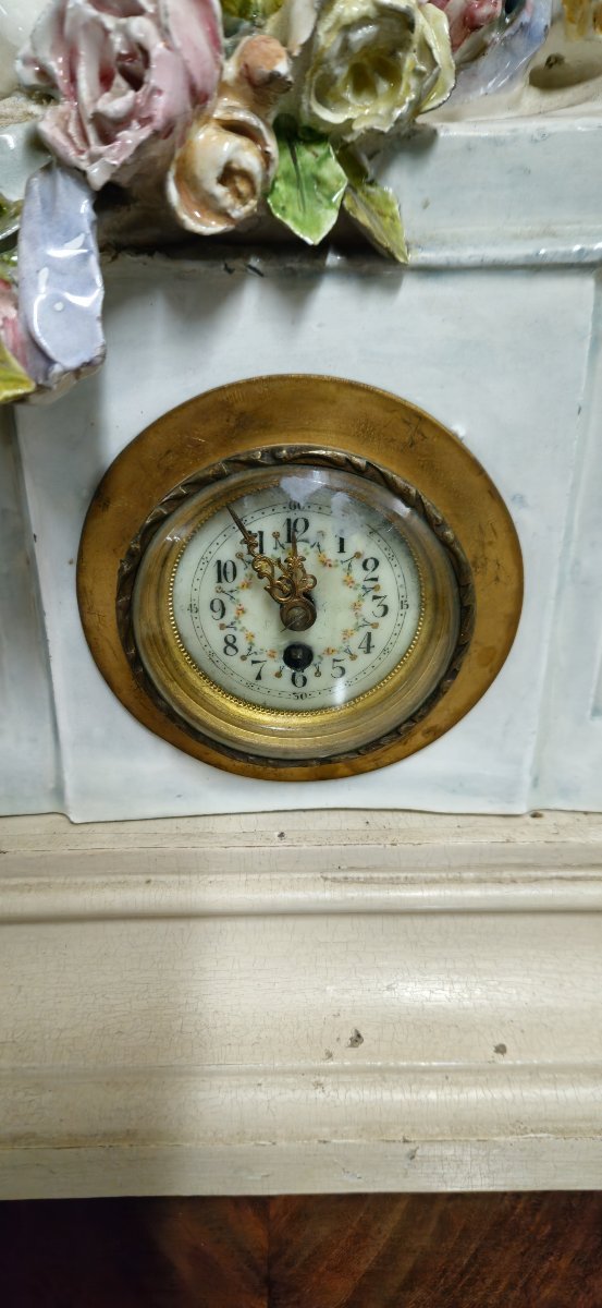 Large Clock In Capodimonte Porcelain With Romantic Décor-photo-4