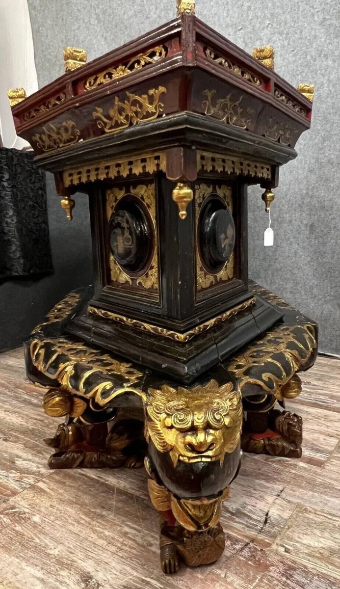 Chine vers 1800: autel a offrandes de très grande taille en forme de "chanab" en laque-photo-2