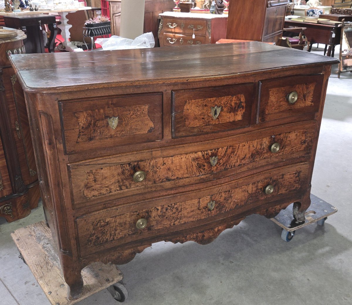 Louis XV Period Curved Walnut And Elm Burr Chest Of Drawers-photo-4