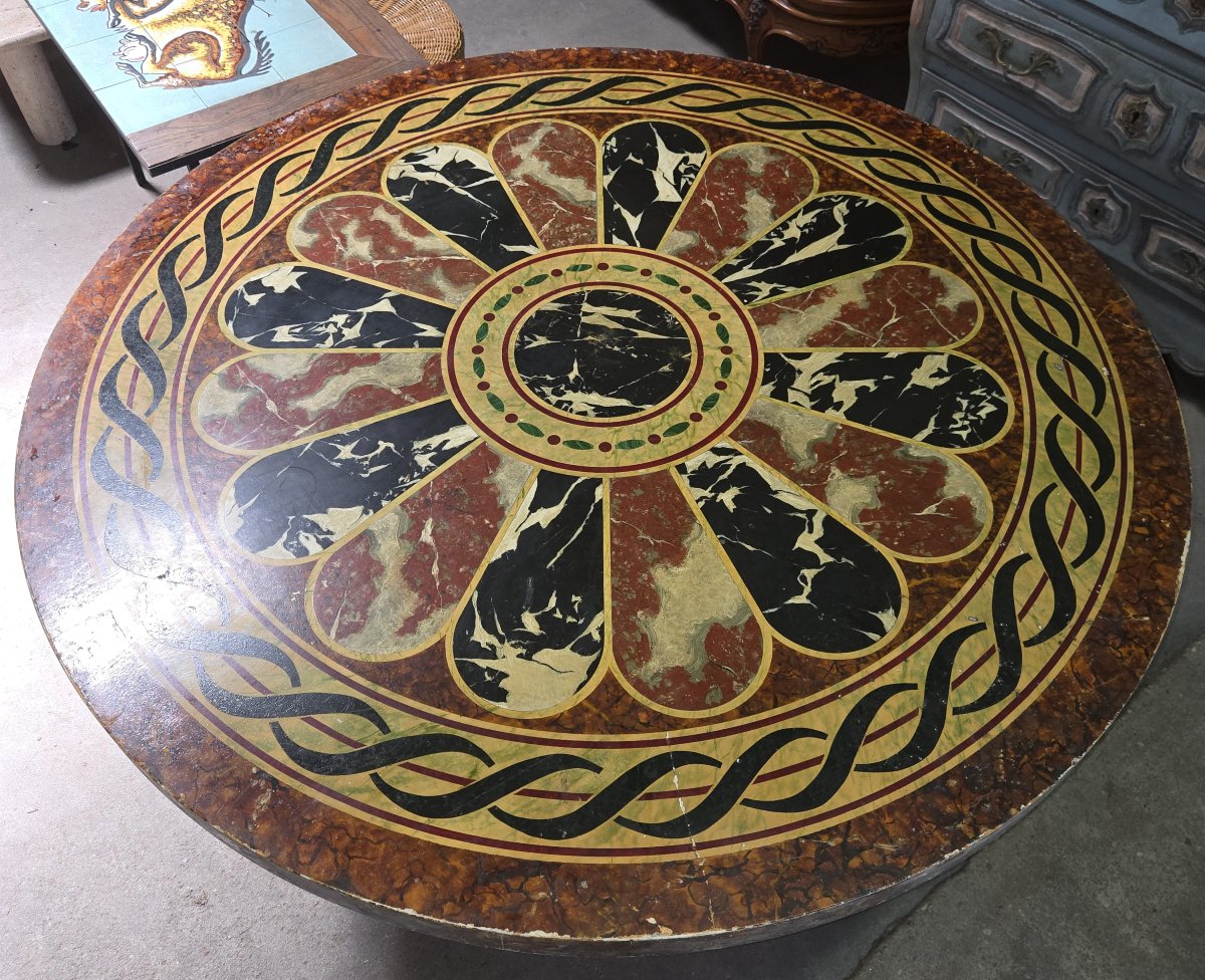 Grande table ronde à plateau en bois peint façon scagliola – Piètement en fer forgé  -photo-3