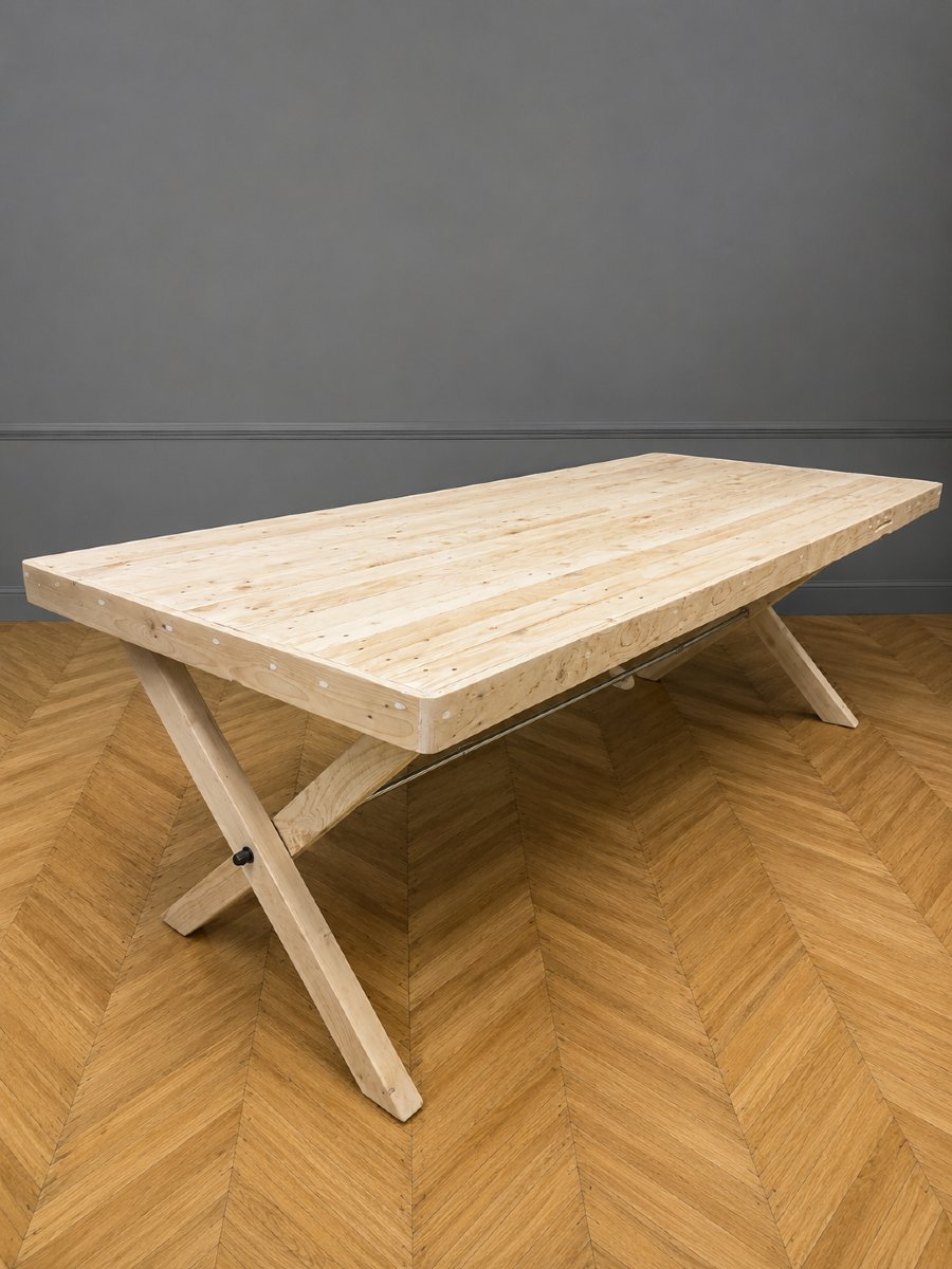 Très grande table design industriel / bois massif aérogommé / L 242 cm  