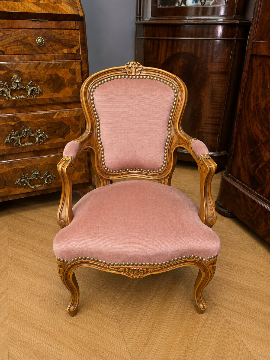 Fauteuil d’enfant de style Louis-Philippe en noyer 