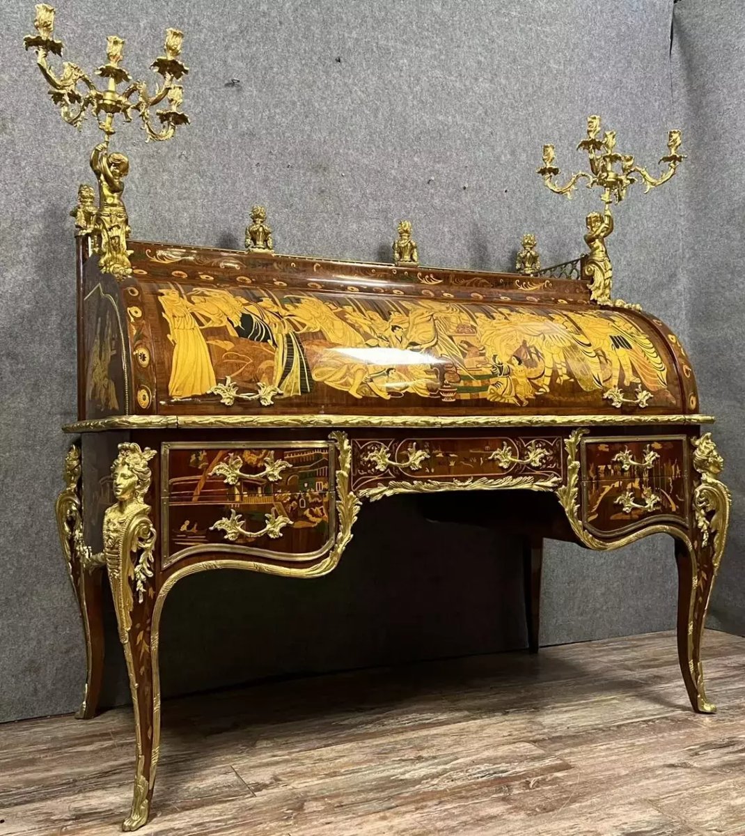 Bureau à cylindre de centre marqueté et richement orné de bronzes – Style Louis XV -photo-2