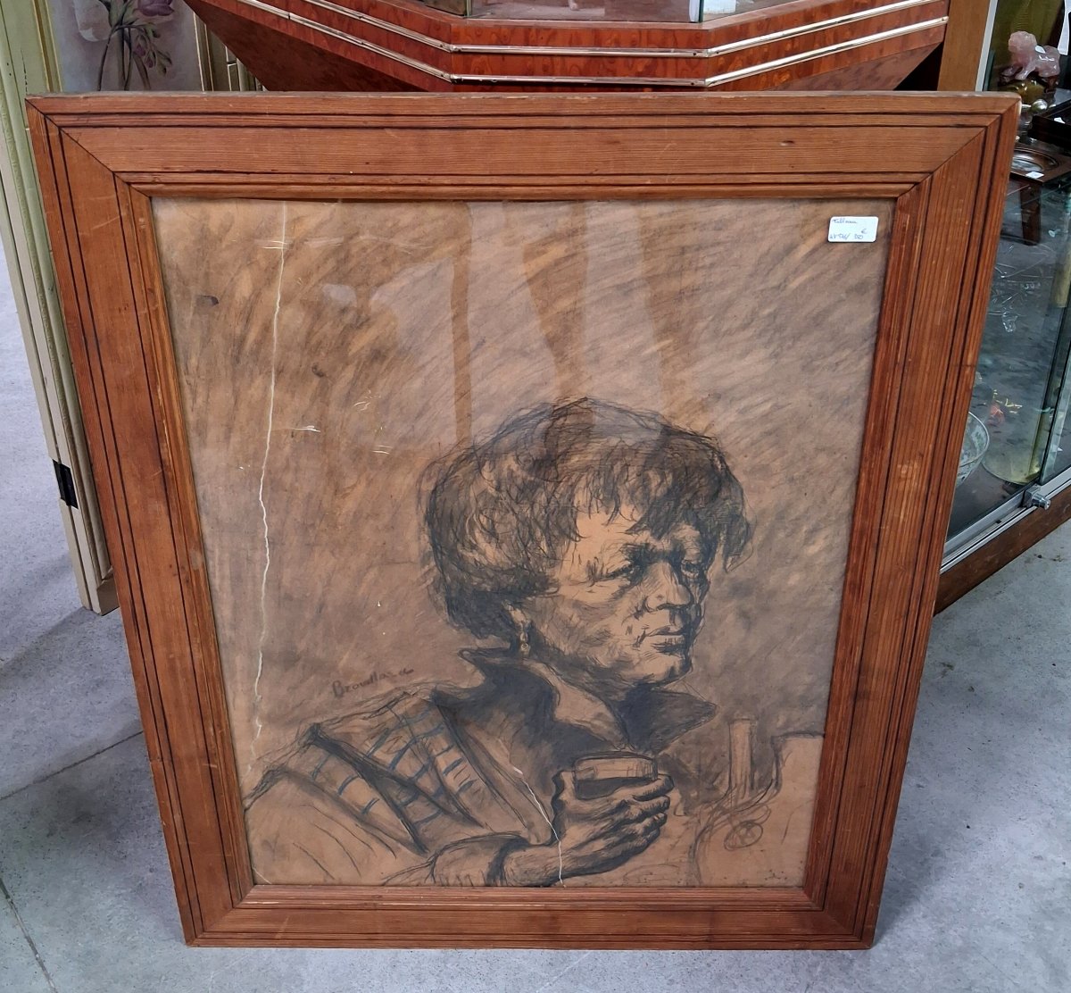 Important dessin au fusain sur papier – Portrait de femme au verre – Signé et daté 1947  -photo-3