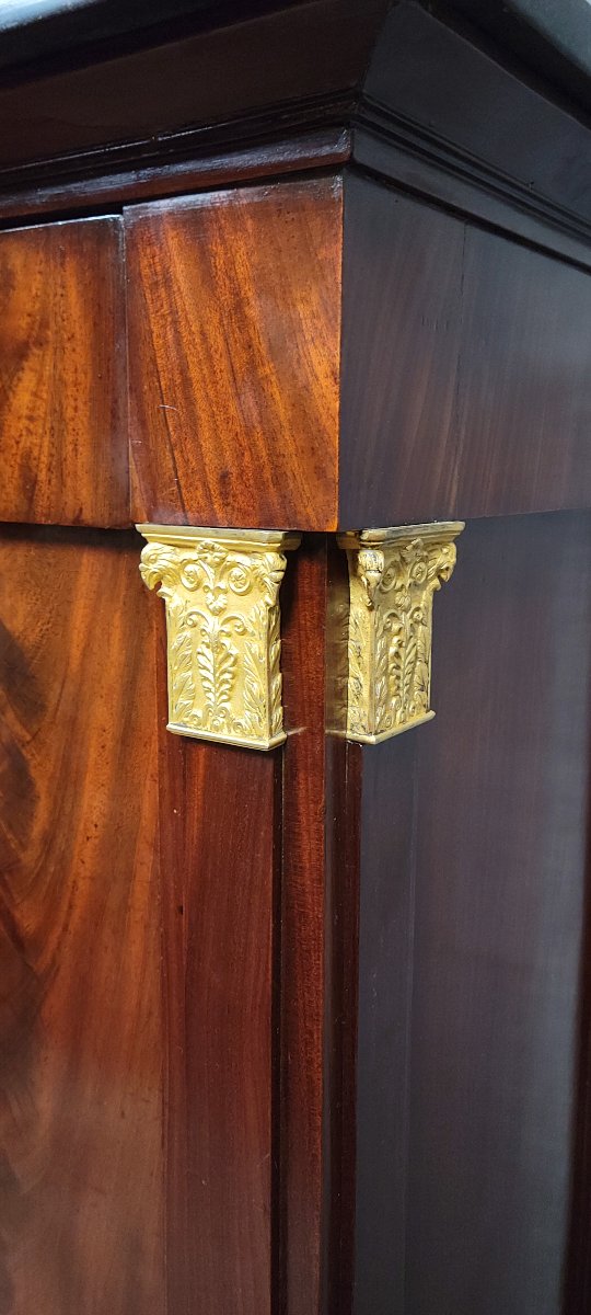 Rare secrétaire à quatre colonnes époque Empire en acajou flammé et bronzes dorés -photo-3