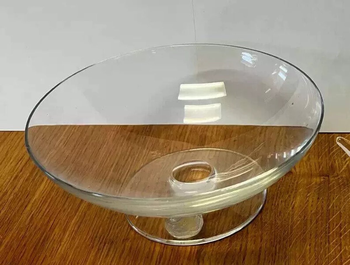 Daum: Snail-shaped Glassware Made Of Clear Crystal And Glass Paste-photo-2