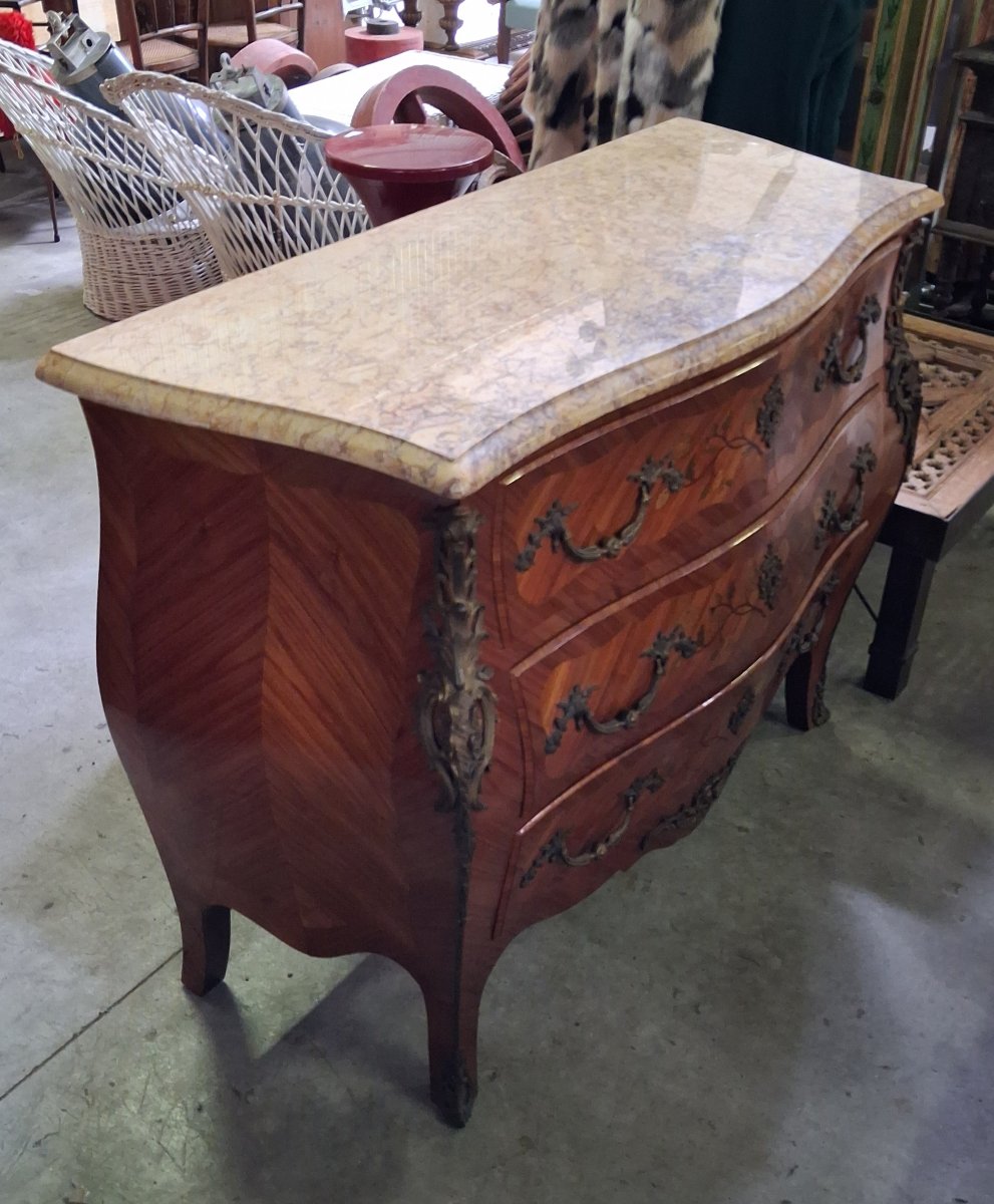 Commode galbée de style Louis XV en marquéterie -photo-2
