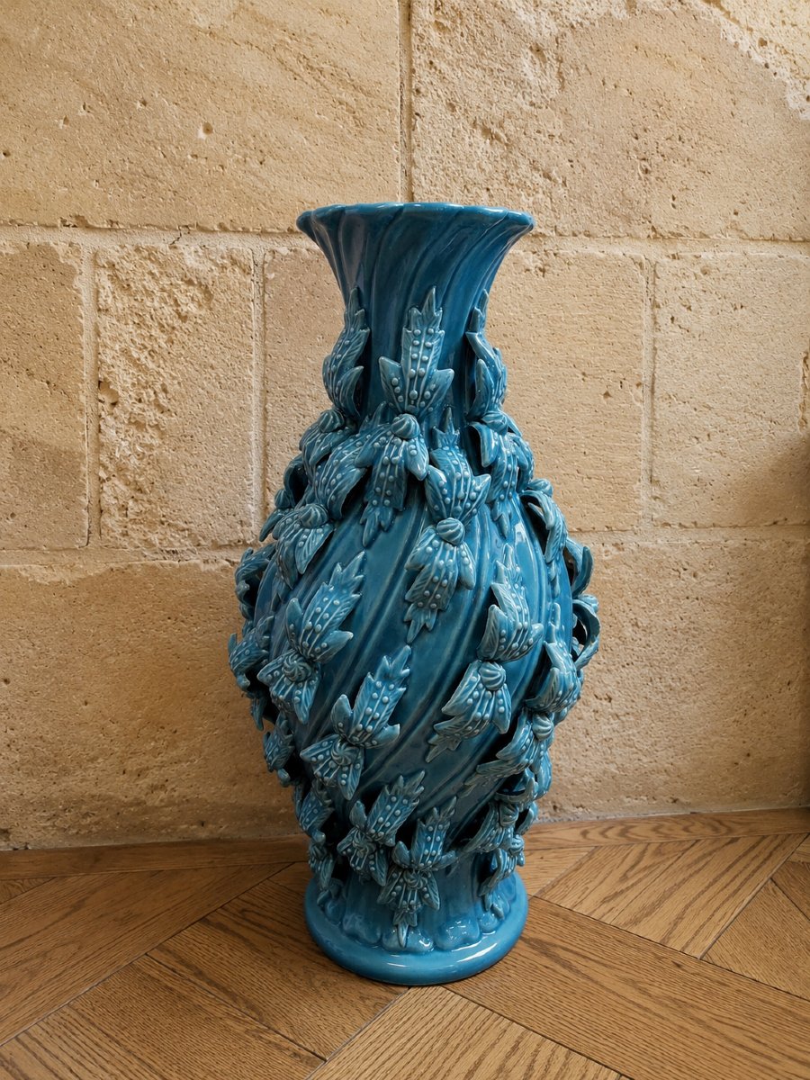 vase balustre en céramique de Manises émaillée