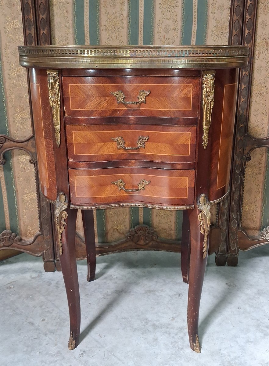 Commode de Dame demi-lune de style Louis XV en marqueterie et bronze doré-photo-3