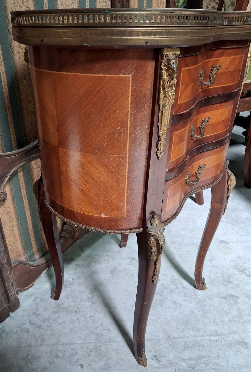 Commode de Dame demi-lune de style Louis XV en marqueterie et bronze doré-photo-1