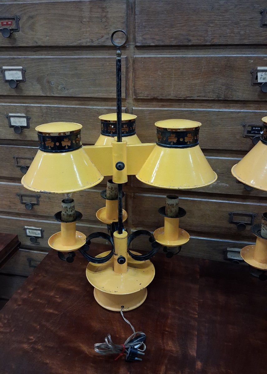 Paire de lampes bouillottes style Empire à trois lumières en tôle laquée avec accessoire-photo-6