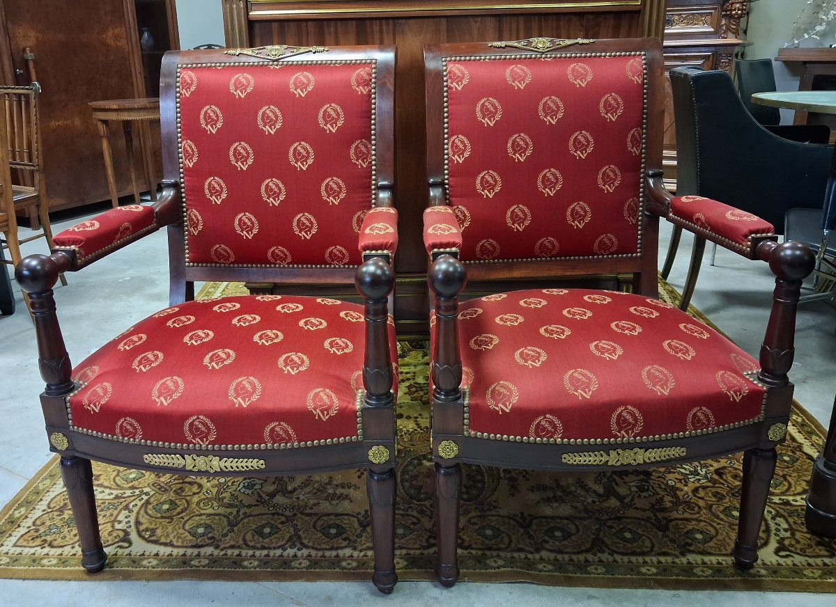Paire de fauteuils époque Empire en acajou aux emblèmes Napoléoniens - XIXeme -photo-3