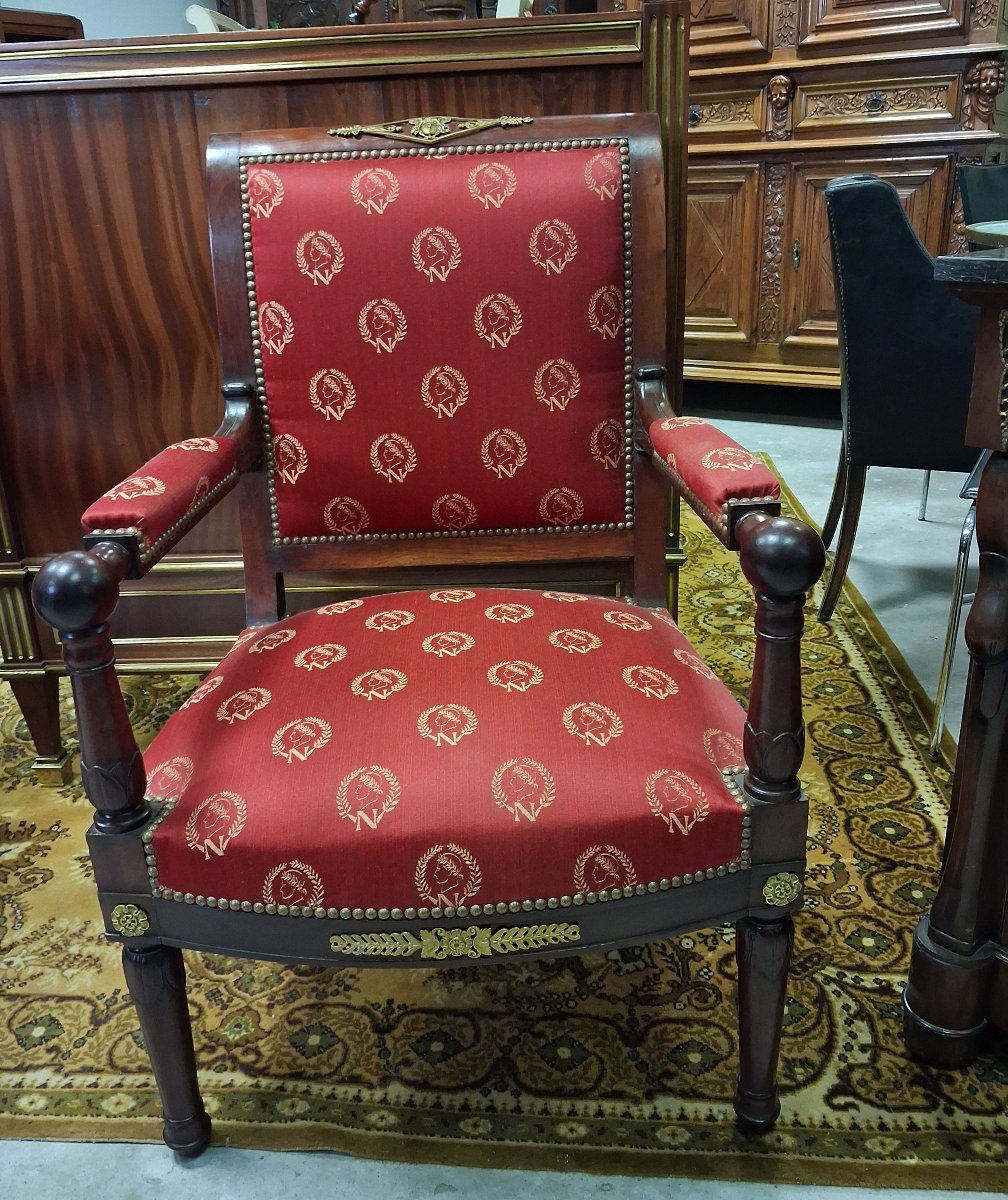 Paire de fauteuils époque Empire en acajou aux emblèmes Napoléoniens - XIXeme -photo-4