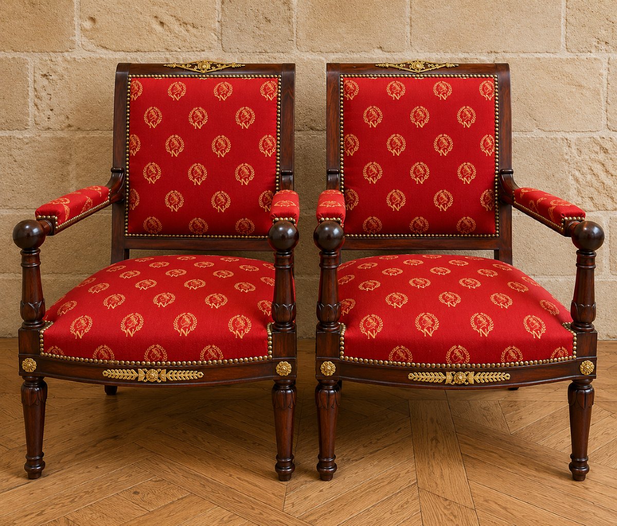 Paire de fauteuils époque Empire en acajou aux emblèmes Napoléoniens - XIXeme 