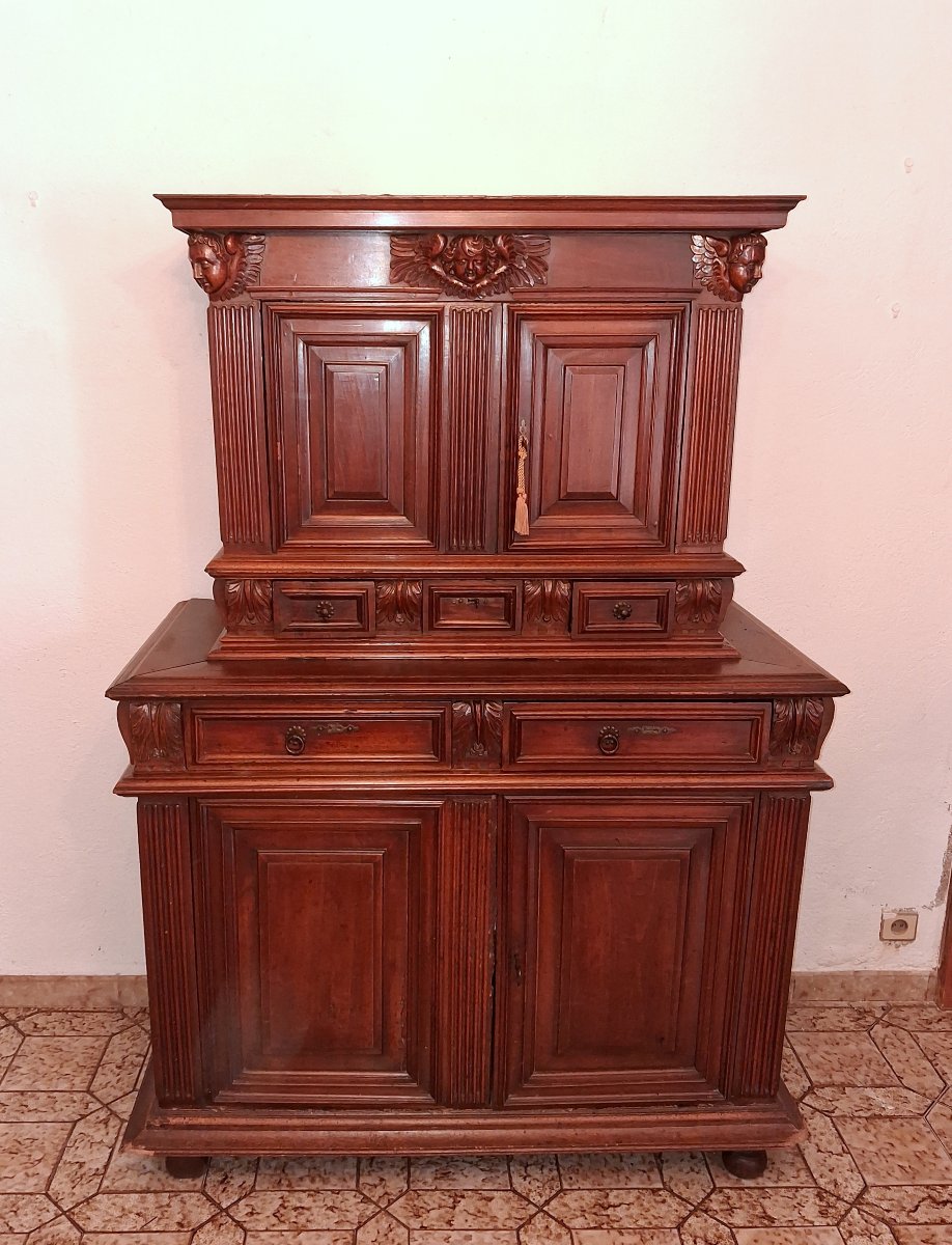 Renaissance Two-part Walnut Cabinet And Sideboard, 17th Century -photo-2