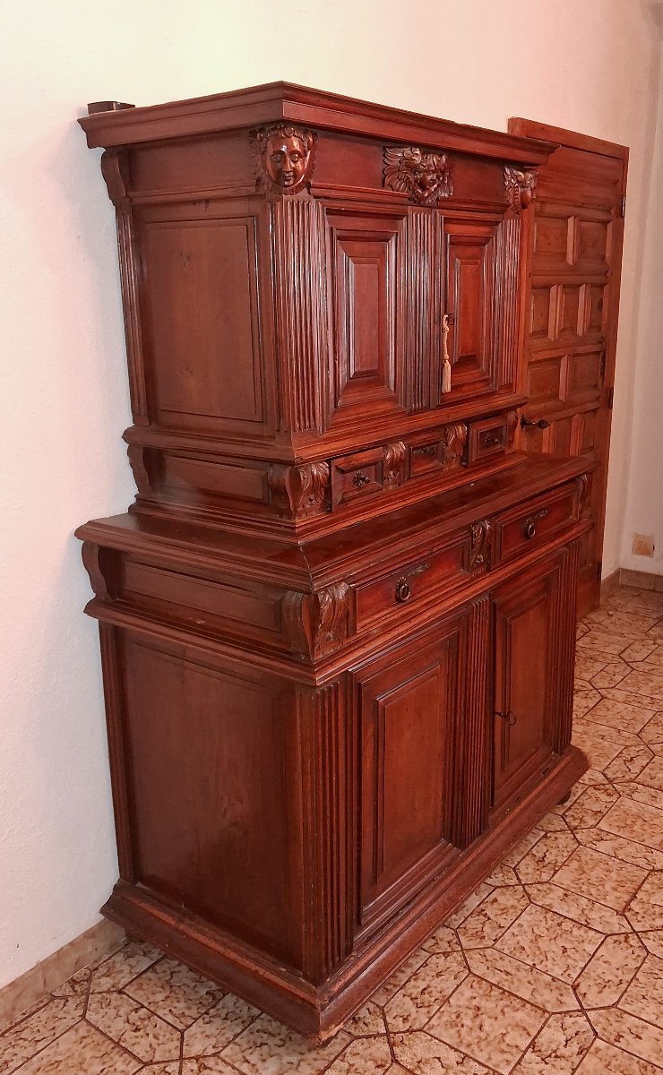 Renaissance Two-part Walnut Cabinet And Sideboard, 17th Century -photo-4