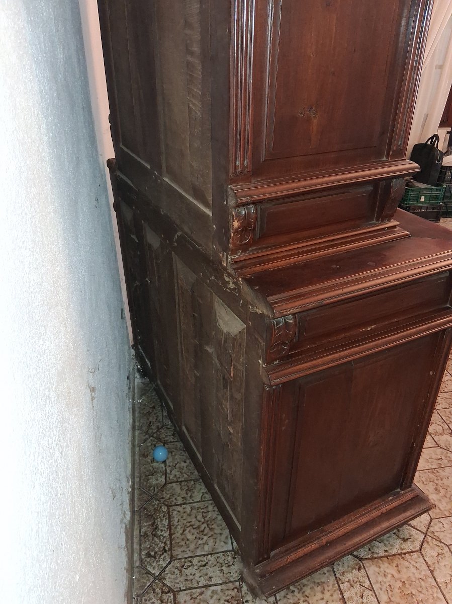 Renaissance Two-part Walnut Cabinet And Sideboard, 17th Century -photo-6