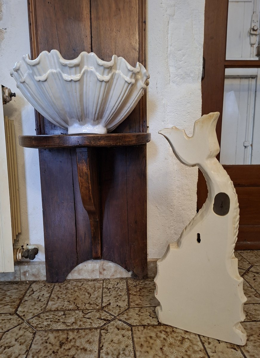 Emile Tessier: Wall-mounted Earthenware Fountain – 20th Century -photo-2
