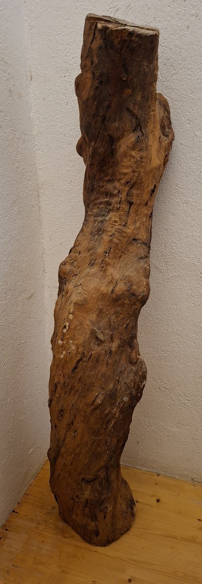 Feminine Sculpture Carved From A Tree Stump – Artist’s Work, 20th Century -photo-3