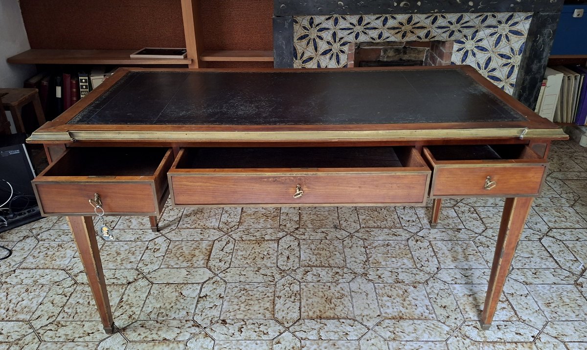 Large Parisian Center-drawer Desk With Pull-out Drawers, Louis XVI Style, Mahogany And Gilded Bronze, 19th Century -photo-5