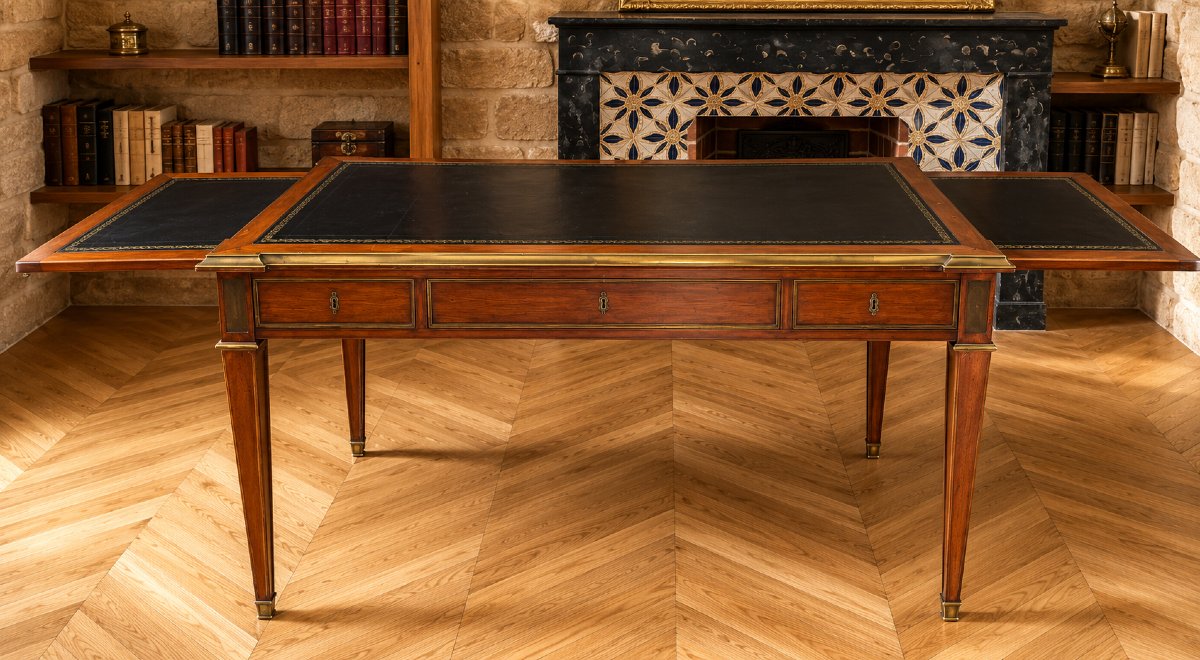 Large Parisian Center-drawer Desk With Pull-out Drawers, Louis XVI Style, Mahogany And Gilded Bronze, 19th Century 