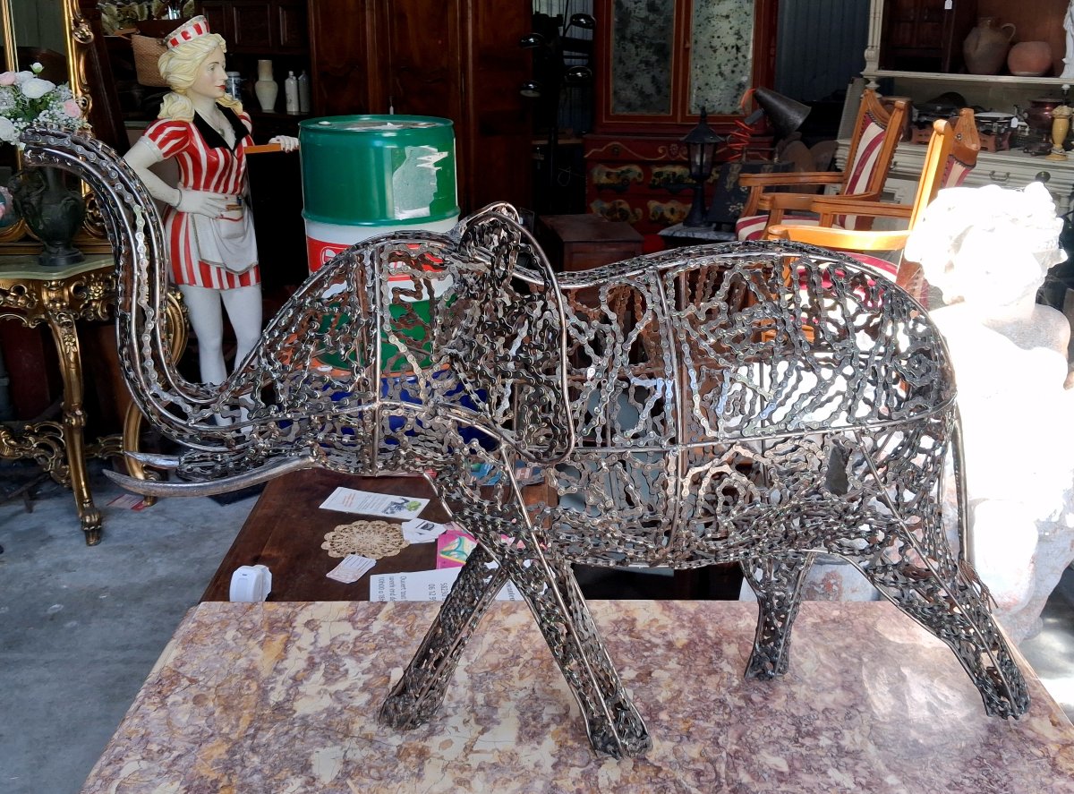 Éléphant en chaînes de vélo soudées – Sculpture contemporaine en métal recyclé-photo-3