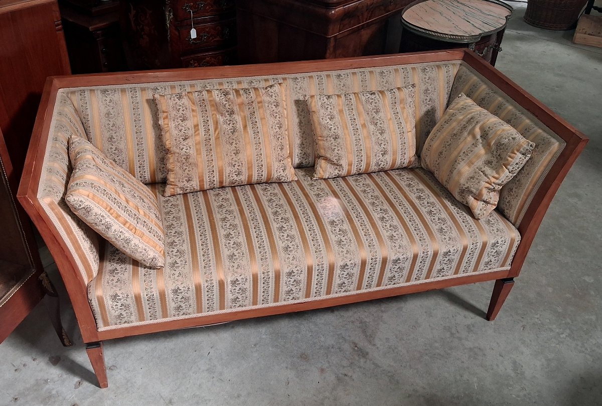 Canapé trois places époque Biedermeier en bois clair-photo-1