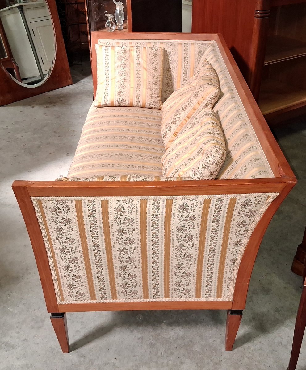 Canapé trois places époque Biedermeier en bois clair-photo-4