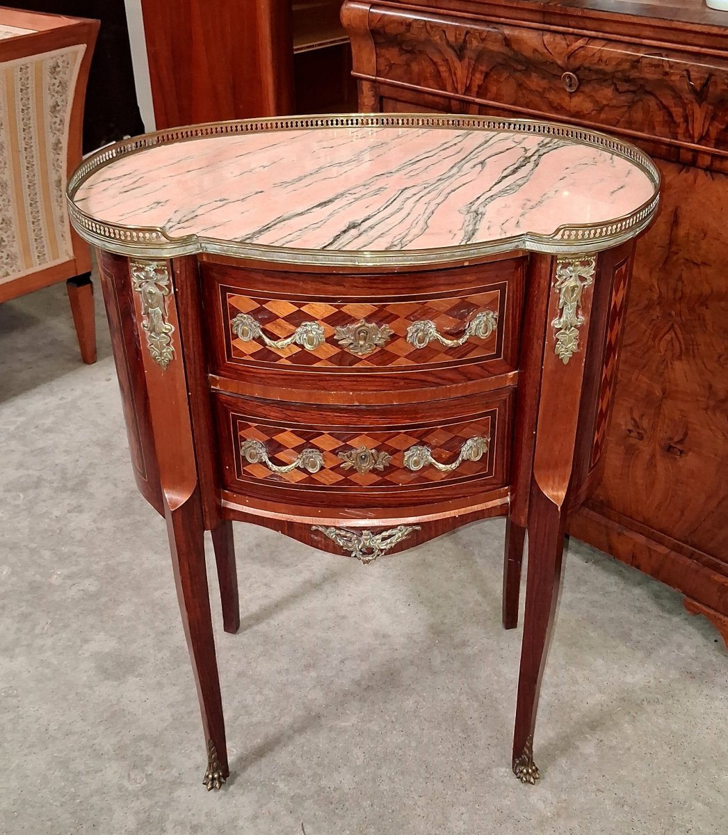 Commode sauteuse de forme rognon en marqueterie, marbre rose et bronzes – Style Louis XV-photo-3
