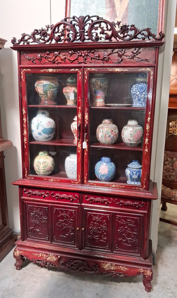 Chinese Bookcase Made Of Red Lacquered Wood With Carvings And Gilding  -photo-2