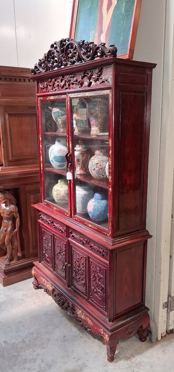 Chinese Bookcase Made Of Red Lacquered Wood With Carvings And Gilding  -photo-5
