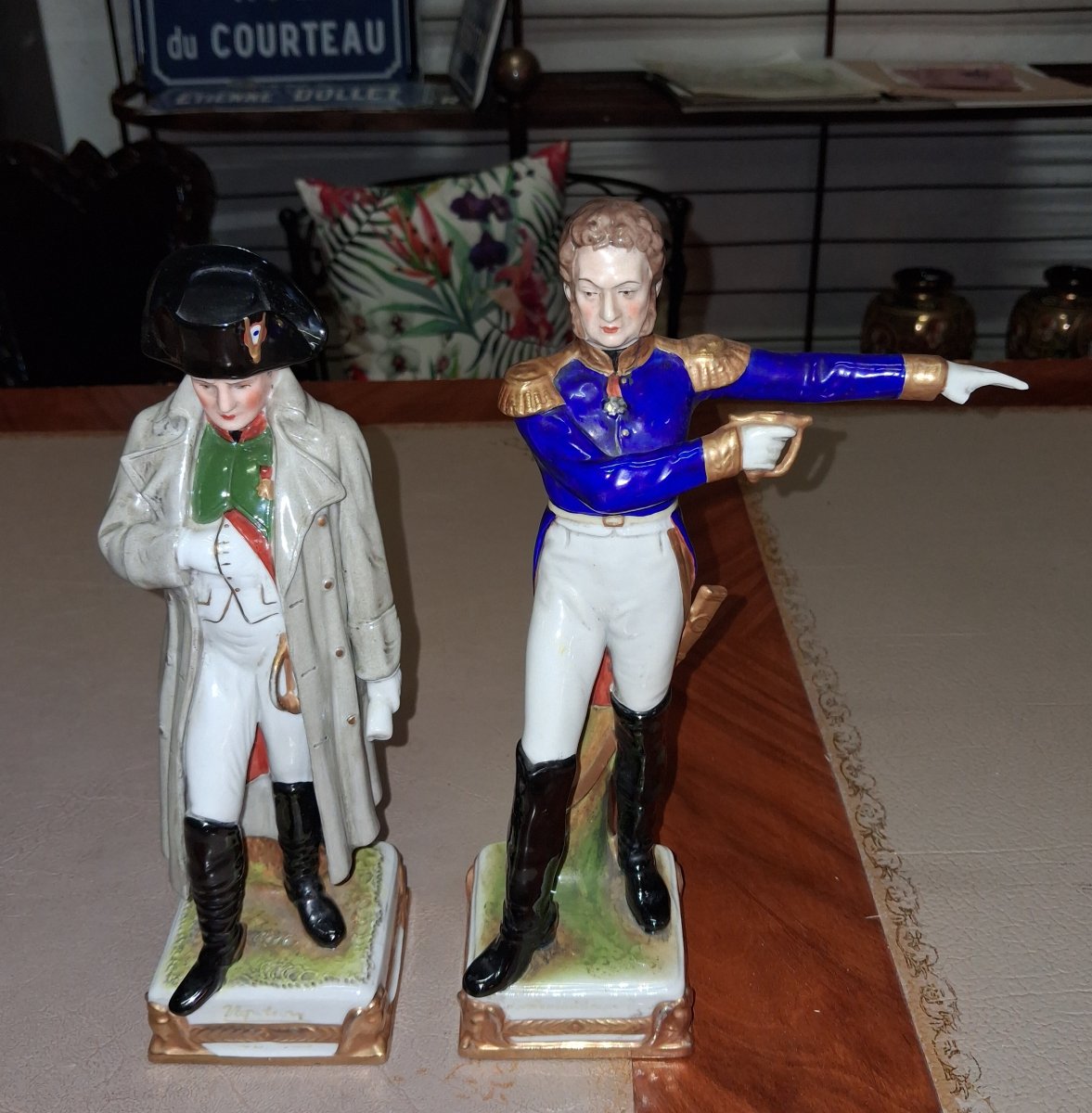 Allemagne XIXeme : Paire de figurines en porcelaine « Napoléon et Marat » -photo-1