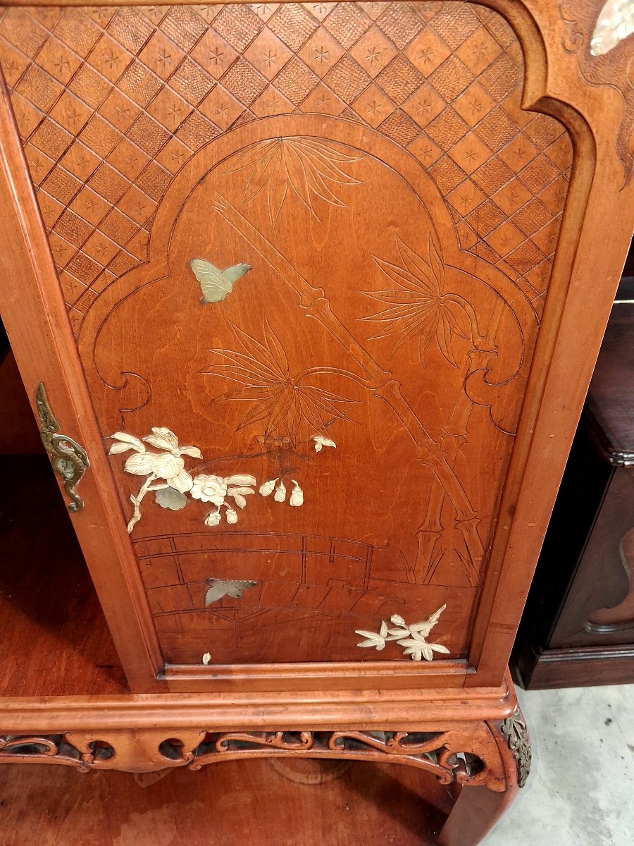 Étagère - vitrine japonisante Art Nouveau en acajou et nacre  Époque fin XIXe siècle-photo-6