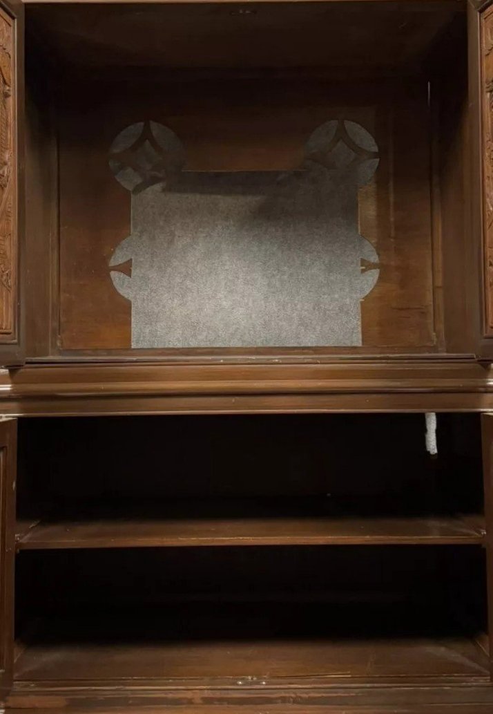 Swiveling Chinese Cabinet Made Of Camphor Wood -photo-2