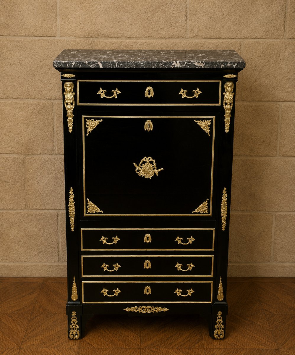 Secrétaire à abattant en bois laqué noir et bronzes dorés – Style Boulle